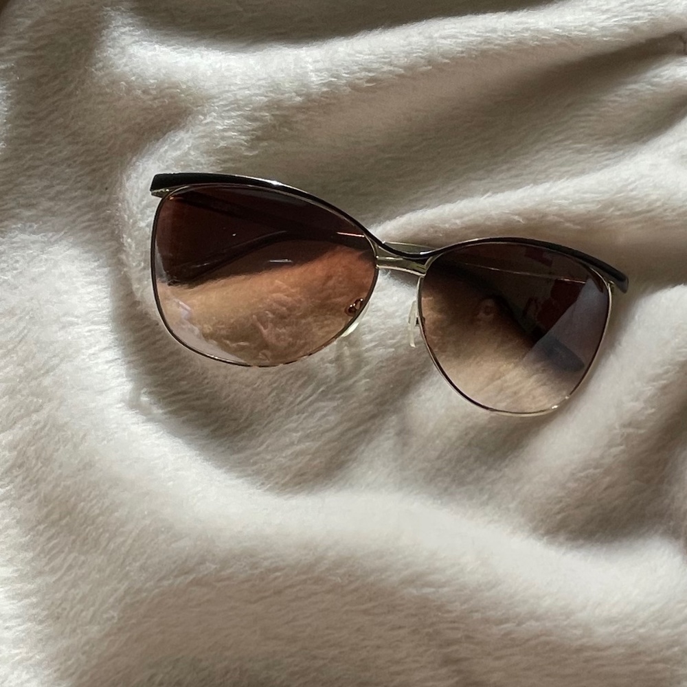 Ombre Sunglasses - Picture 2 of 3